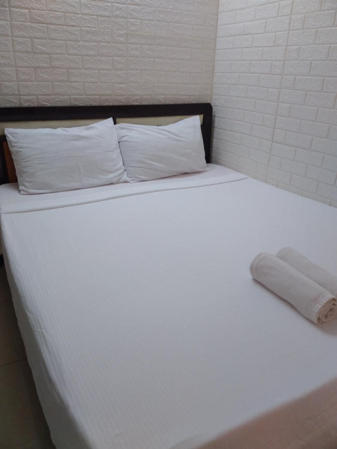 Guest House Uttrang Хошимин Экстерьер фото