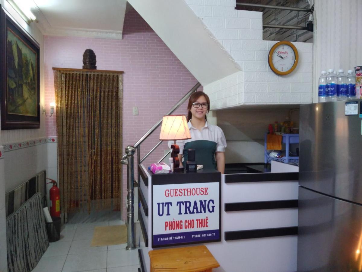 Guest House Uttrang Хошимин Экстерьер фото