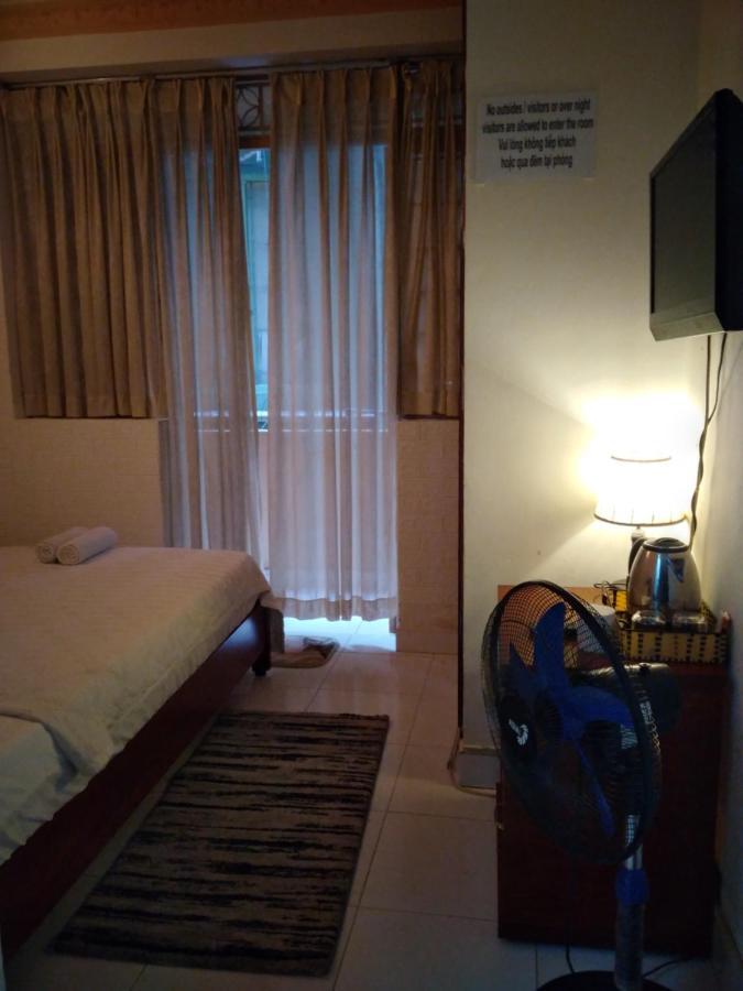 Guest House Uttrang Хошимин Экстерьер фото