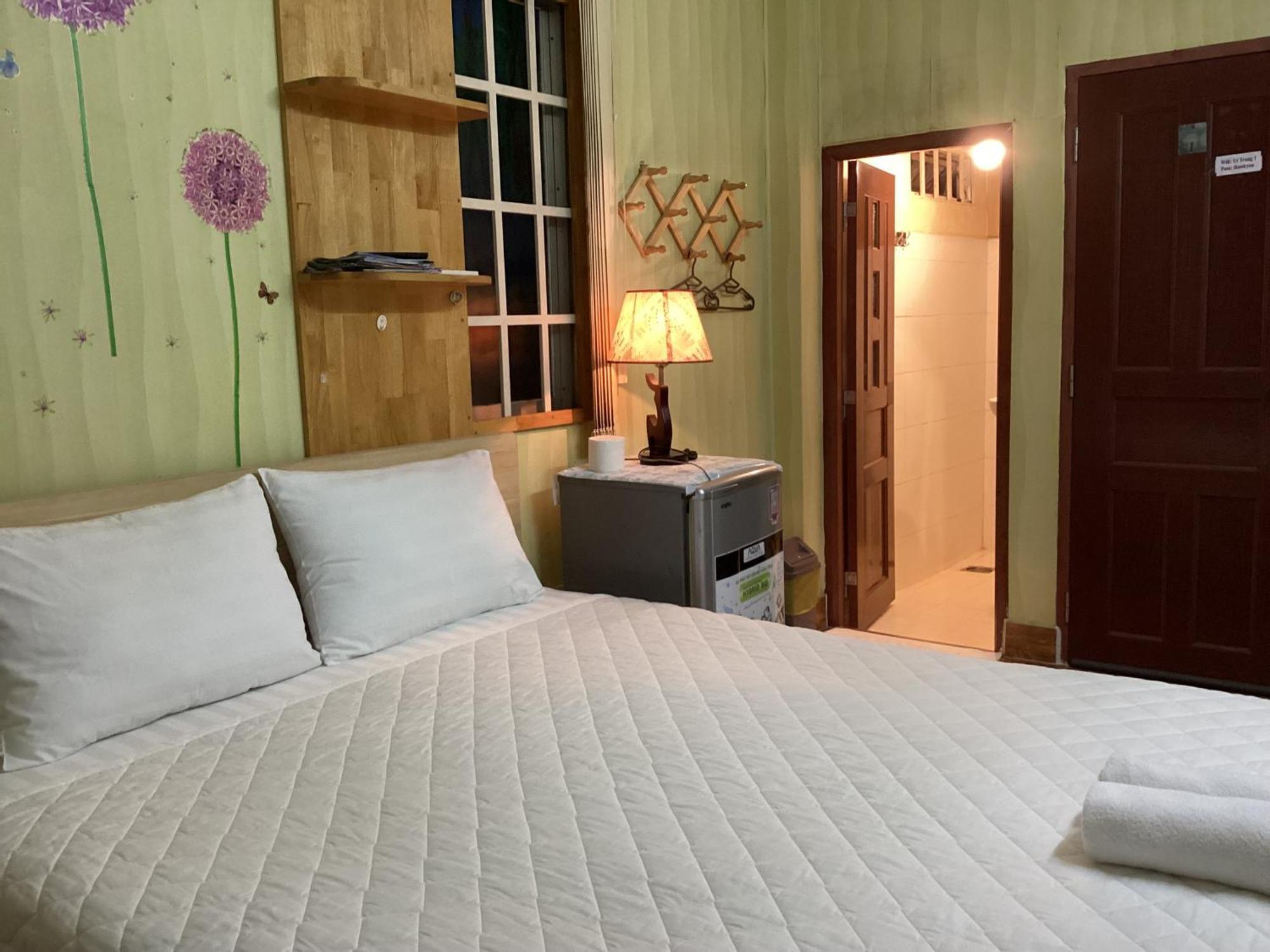 Guest House Uttrang Хошимин Экстерьер фото