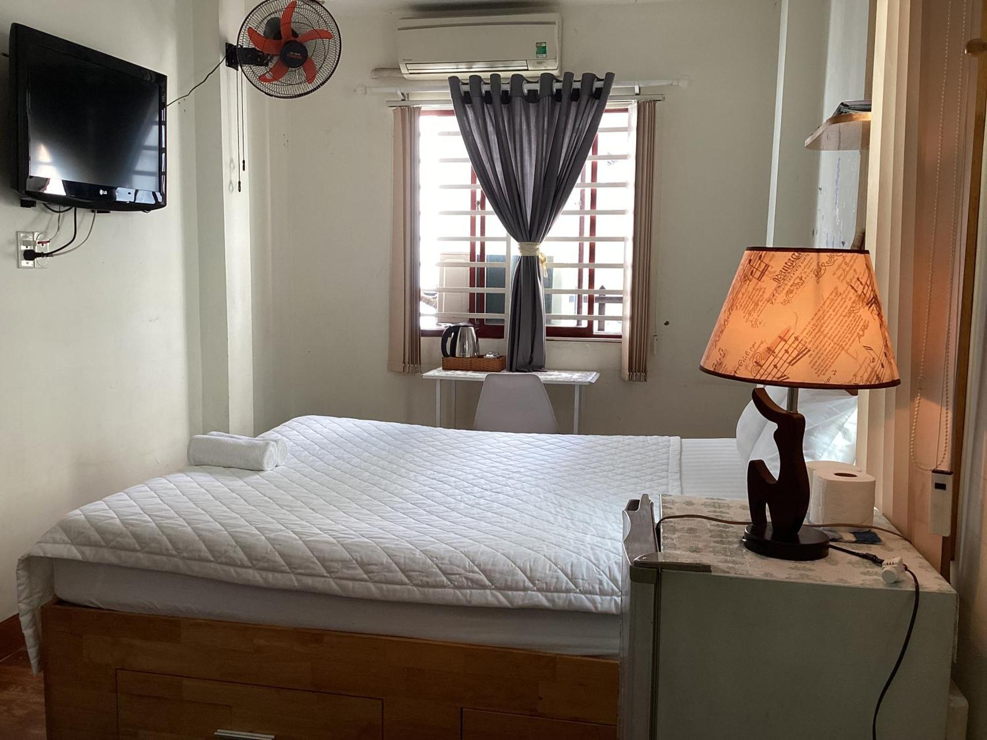 Guest House Uttrang Хошимин Экстерьер фото